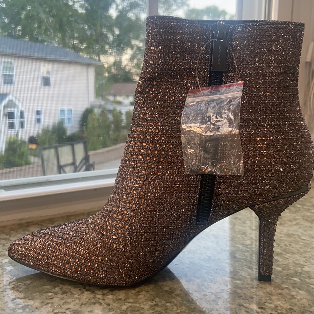 Michael Kors heel booties - Picture 5 of 6